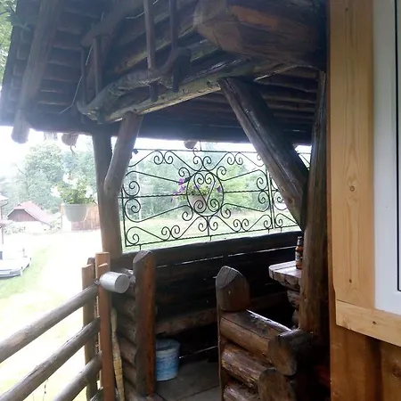 펜션 Pid Lisochkom