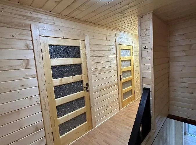 Pid Lisochkom Ferienhaus Werchowyna